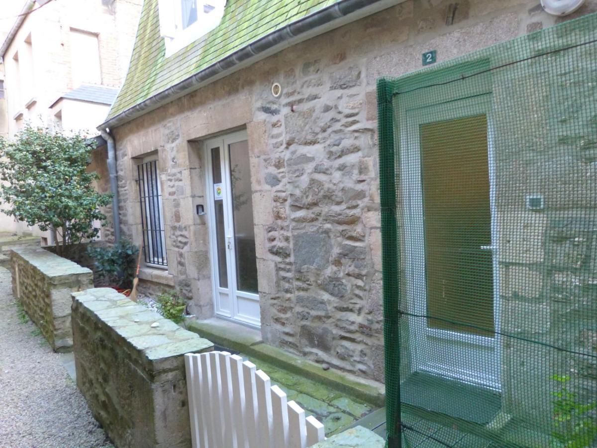 Quai Vauban Saint-Vaast-la-Hougue Exterior foto