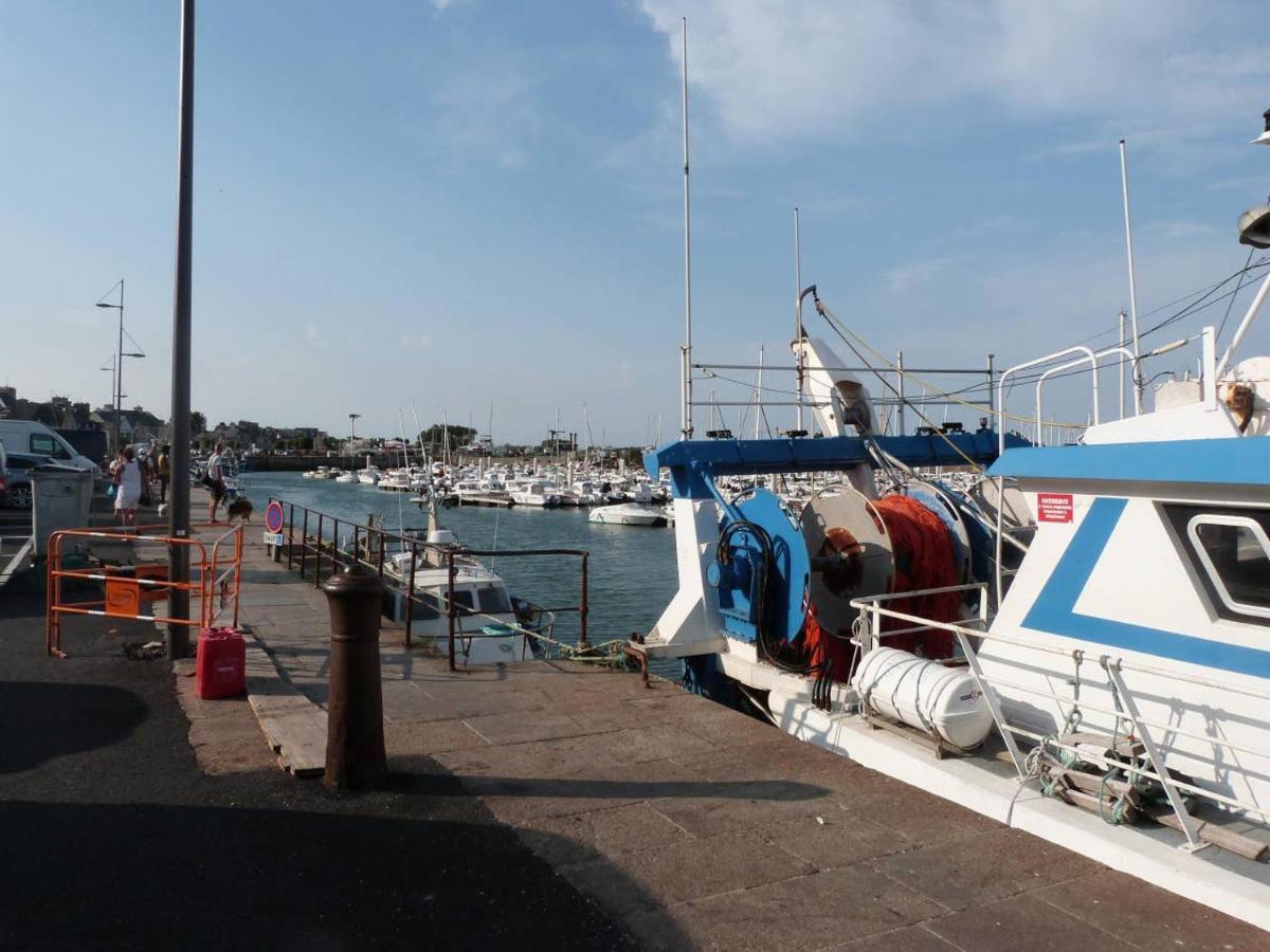 Quai Vauban Saint-Vaast-la-Hougue Exterior foto